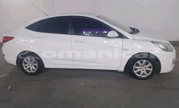 Buy Used Honda Civic White Car in as–Sib in Masqat Buy Used Honda Civic White Car in as–Sib in Masqat