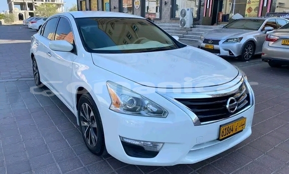 Buy Used Toyota Auris White Car in as–Suwayq in al-Batinah Buy Used Toyota Auris White Car in as–Suwayq in al-Batinah