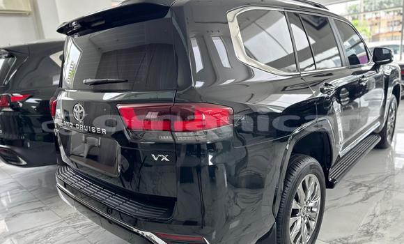 Buy Used Toyota Land Cruiser Black Car in Muscat in Masqat Buy Used Toyota Land Cruiser Black Car in Muscat in Masqat