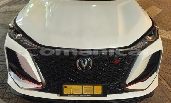 Buy Used Changan CS75 White Car in Muscat in Masqat Buy Used Changan CS75 White Car in Muscat in Masqat