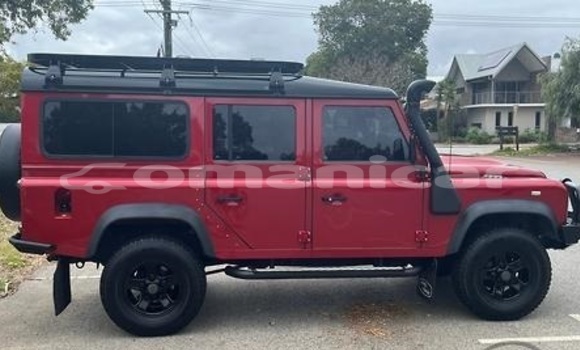 Buy Used Land Rover Defender Red Car in Muscat in Masqat Buy Used Land Rover Defender Red Car in Muscat in Masqat