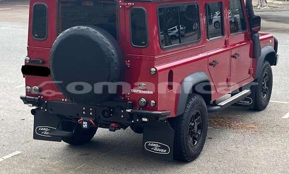 Buy Used Land Rover Defender Red Car in Muscat in Masqat Buy Used Land Rover Defender Red Car in Muscat in Masqat