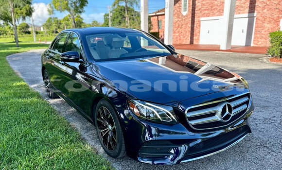 Buy Used Mercedes-Benz E–Class Blue Car in Muscat in Masqat Buy Used Mercedes-Benz E–Class Blue Car in Muscat in Masqat