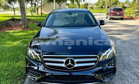 Buy Used Mercedes-Benz E–Class Blue Car in Muscat in Masqat Buy Used Mercedes-Benz E–Class Blue Car in Muscat in Masqat