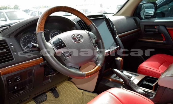 Buy Import Toyota Land Cruiser Black Car in Import - Dubai in Dhufar Buy Import Toyota Land Cruiser Black Car in Import - Dubai in Dhufar