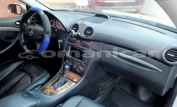 Buy Used Mercedes Viano Silver Car in Muscat in Masqat Buy Used Mercedes Viano Silver Car in Muscat in Masqat