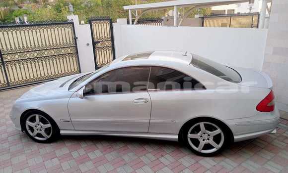 Buy Used Mercedes Viano Silver Car in Muscat in Masqat Buy Used Mercedes Viano Silver Car in Muscat in Masqat