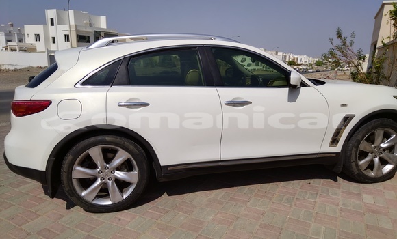 Buy Used Infiniti FX White Car in Muscat in Masqat