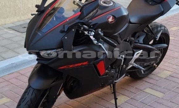 Buy Used Honda CBR 1000 RR Black Bike in Muscat in Masqat Buy Used Honda CBR 1000 RR Black Bike in Muscat in Masqat