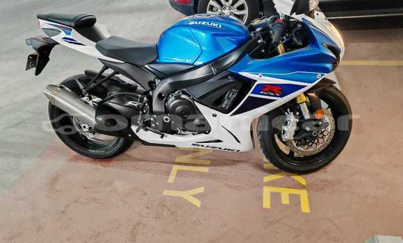 Buy Used Suzuki GSX–R Blue Bike in Muscat in Masqat Buy Used Suzuki GSX–R Blue Bike in Muscat in Masqat
