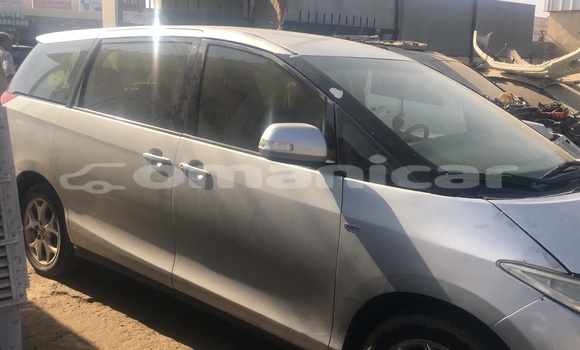Buy Used Toyota Previa Other Car in Suhar in al-Batinah Buy Used Toyota Previa Other Car in Suhar in al-Batinah