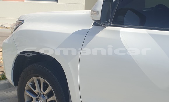 Buy Used Toyota Prado White Car in Muscat in Masqat Buy Used Toyota Prado White Car in Muscat in Masqat
