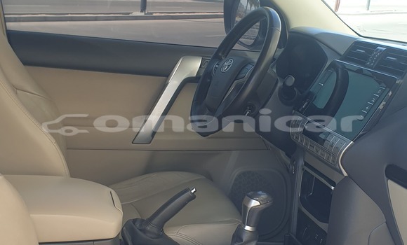 Buy Used Toyota Prado White Car in Muscat in Masqat Buy Used Toyota Prado White Car in Muscat in Masqat