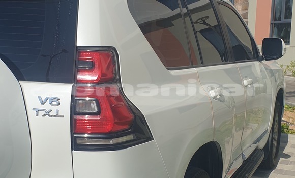 Buy Used Toyota Prado White Car in Muscat in Masqat Buy Used Toyota Prado White Car in Muscat in Masqat