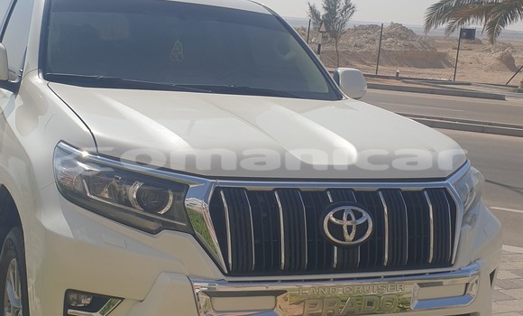 Buy Used Toyota Prado White Car in Muscat in Masqat Buy Used Toyota Prado White Car in Muscat in Masqat