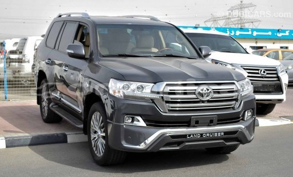 Buy Import Toyota Land Cruiser Other Car in Import - Dubai in Dhufar Buy Import Toyota Land Cruiser Other Car in Import - Dubai in Dhufar