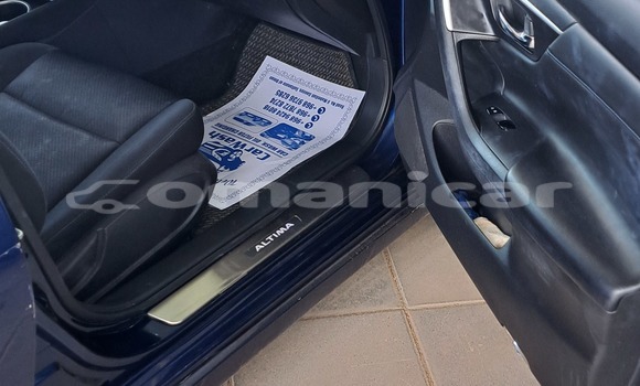 Buy Used Nissan Altima Blue Car in as–Sib in Masqat Buy Used Nissan Altima Blue Car in as–Sib in Masqat