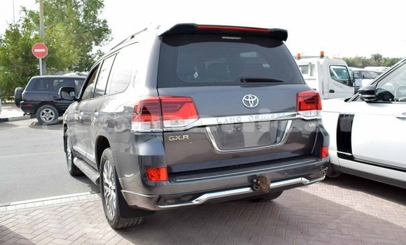 Buy Import Toyota Land Cruiser Other Car in Import - Dubai in Dhufar Buy Import Toyota Land Cruiser Other Car in Import - Dubai in Dhufar