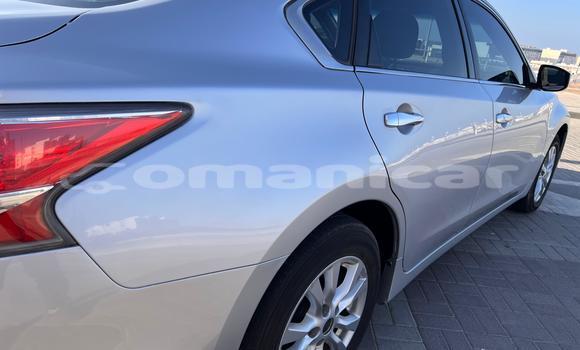 Buy Used Nissan Altima Silver Car in Al khuwair in al-Batinah Buy Used Nissan Altima Silver Car in Al khuwair in al-Batinah