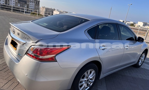 Buy Used Nissan Altima Silver Car in Al khuwair in al-Batinah Buy Used Nissan Altima Silver Car in Al khuwair in al-Batinah