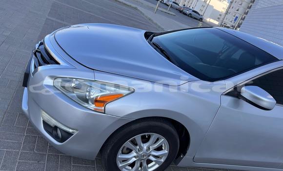 Buy Used Nissan Altima Silver Car in Al khuwair in al-Batinah Buy Used Nissan Altima Silver Car in Al khuwair in al-Batinah