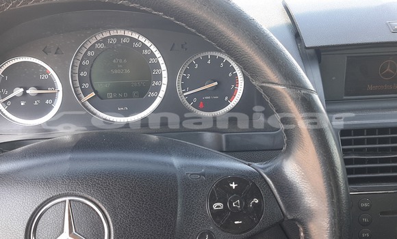 Buy Used Mercedes-Benz 200 White Car in Muscat in Masqat Buy Used Mercedes-Benz 200 White Car in Muscat in Masqat