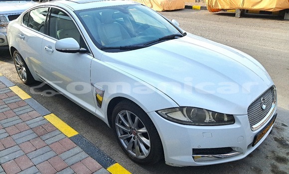 Buy Used Jaguar XF White Car in Wadi Al Kabir in Masqat Buy Used Jaguar XF White Car in Wadi Al Kabir in Masqat