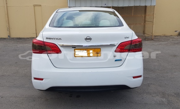 Buy Used Nissan Sentra White Car in Muscat in Masqat Buy Used Nissan Sentra White Car in Muscat in Masqat