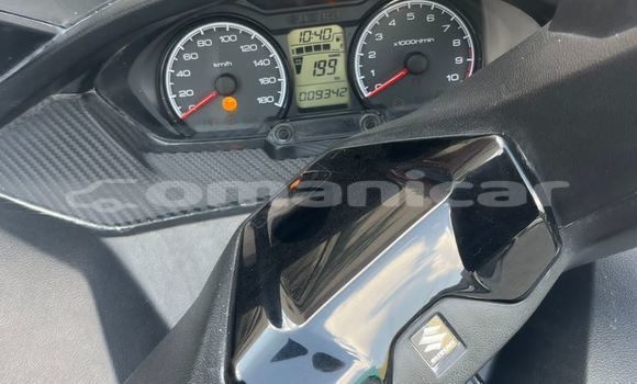 Buy Used Suzuki Burgman Beige Bike in Muscat in Masqat Buy Used Suzuki Burgman Beige Bike in Muscat in Masqat