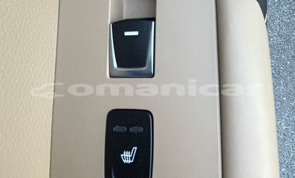 Buy Used Hyundai Azera White Car in Muscat in Masqat Buy Used Hyundai Azera White Car in Muscat in Masqat