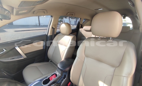 Buy Used Geely Emgrand X7 White Car in Masqat in Masqat Buy Used Geely Emgrand X7 White Car in Masqat in Masqat