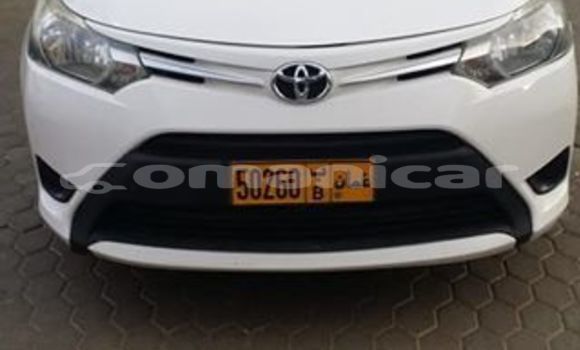 Buy Used Toyota Yaris White Car in Ruwi in Masqat Buy Used Toyota Yaris White Car in Ruwi in Masqat
