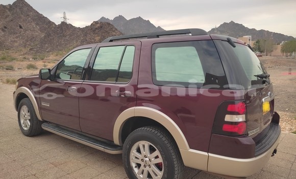 Buy Used Ford Explorer Red Car in Wadi Al Kabir in Masqat Buy Used Ford Explorer Red Car in Wadi Al Kabir in Masqat