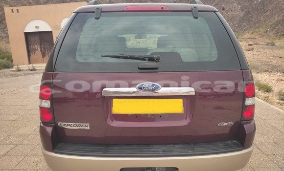 Buy Used Ford Explorer Red Car in Wadi Al Kabir in Masqat Buy Used Ford Explorer Red Car in Wadi Al Kabir in Masqat