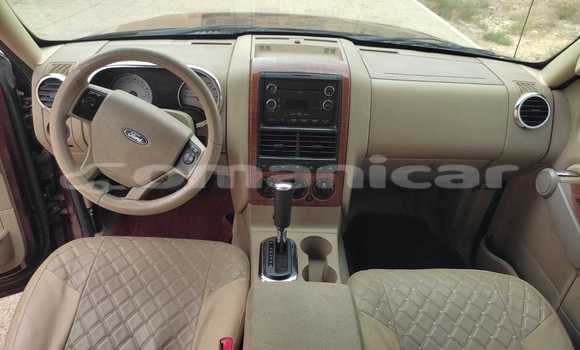 Buy Used Ford Explorer Red Car in Wadi Al Kabir in Masqat Buy Used Ford Explorer Red Car in Wadi Al Kabir in Masqat