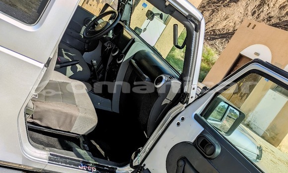 Buy Used Jeep Wrangler Silver Car in Ruwi in Masqat Buy Used Jeep Wrangler Silver Car in Ruwi in Masqat