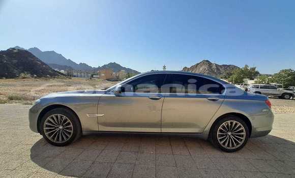 Buy Used BMW 7-Series Silver Car in Ruwi in Masqat Buy Used BMW 7-Series Silver Car in Ruwi in Masqat