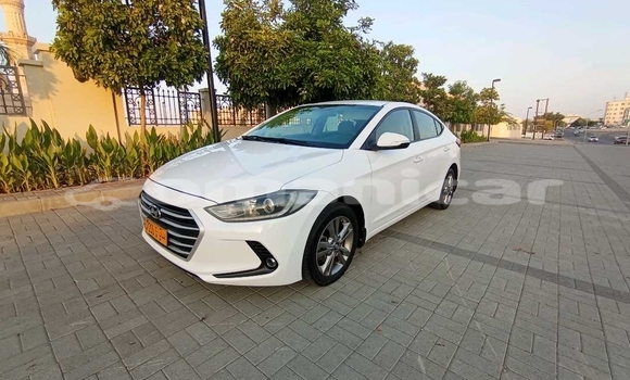 Buy Used Hyundai Elantra White Car in Muscat in Masqat Buy Used Hyundai Elantra White Car in Muscat in Masqat