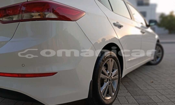 Buy Used Hyundai Elantra White Car in Muscat in Masqat Buy Used Hyundai Elantra White Car in Muscat in Masqat