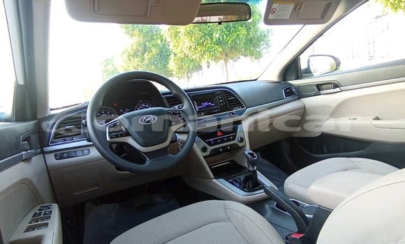 Buy Used Hyundai Elantra White Car in Muscat in Masqat Buy Used Hyundai Elantra White Car in Muscat in Masqat