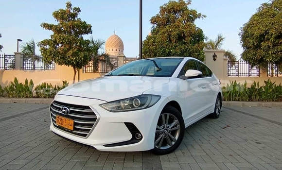 Buy Used Hyundai Elantra White Car in Muscat in Masqat Buy Used Hyundai Elantra White Car in Muscat in Masqat