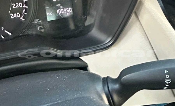 Buy Used Toyota Corolla White Car in Muscat in Masqat Buy Used Toyota Corolla White Car in Muscat in Masqat