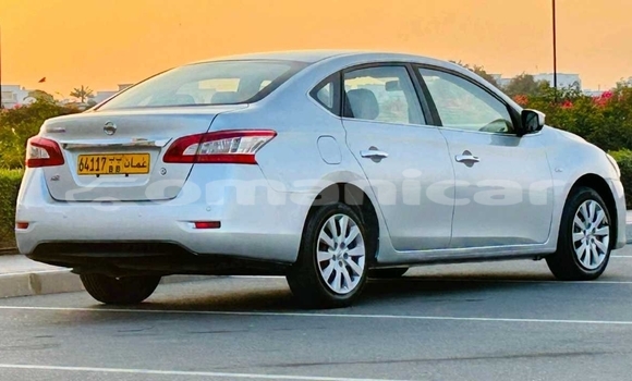 Buy Used Nissan Sentra Silver Car in Muscat in Masqat Buy Used Nissan Sentra Silver Car in Muscat in Masqat