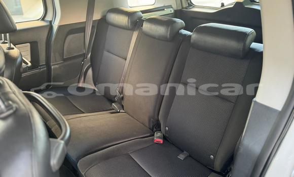 Buy Used Toyota FJ Cruiser White Car in Masqat in Masqat Buy Used Toyota FJ Cruiser White Car in Masqat in Masqat