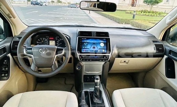 Buy Used Toyota Prado White Car in Muscat in Masqat Buy Used Toyota Prado White Car in Muscat in Masqat