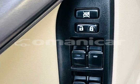 Buy Used Toyota Prado White Car in Muscat in Masqat Buy Used Toyota Prado White Car in Muscat in Masqat