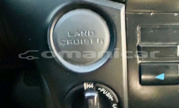 Buy Used Toyota Land Cruiser White Car in Muscat in Masqat Buy Used Toyota Land Cruiser White Car in Muscat in Masqat