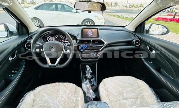 Buy Used Changan Alsvin V7 White Car in Muscat in Masqat Buy Used Changan Alsvin V7 White Car in Muscat in Masqat