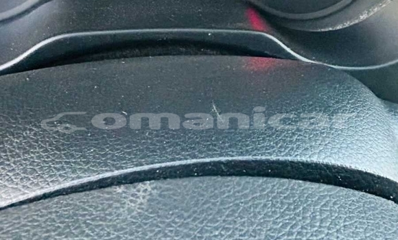 Buy Used Nissan Navara White Car in Muscat in Masqat Buy Used Nissan Navara White Car in Muscat in Masqat