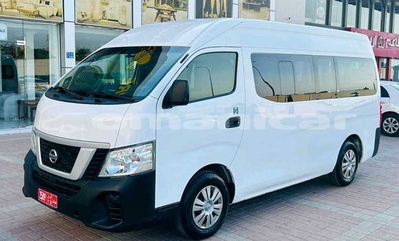 Buy Used Nissan Urvan White Car in Muscat in Masqat Buy Used Nissan Urvan White Car in Muscat in Masqat